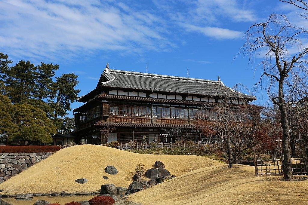 🏯 강을 바라보는 누각(린코카쿠) 이미지 1